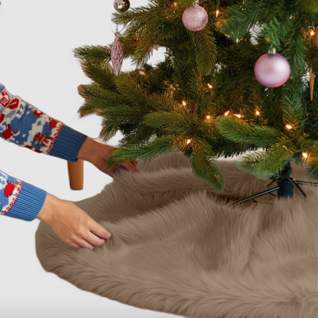 Falda de árbol de Navidad de piel sintética de primera calidad - 30 pulgadas | Decoraciones navideñas de lujo