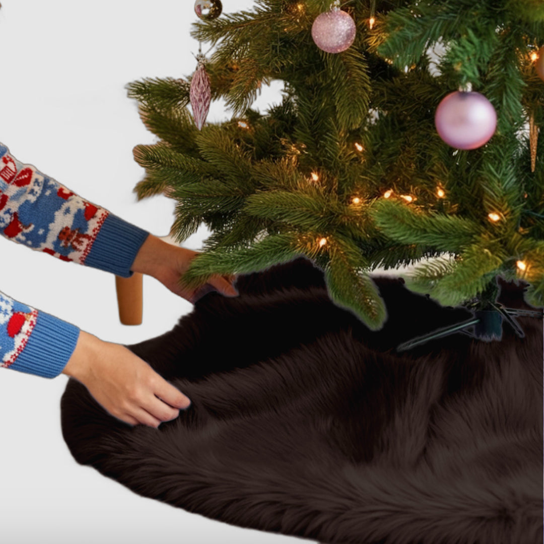 Falda de árbol de Navidad de piel sintética de primera calidad - 30 pulgadas | Decoraciones navideñas de lujo