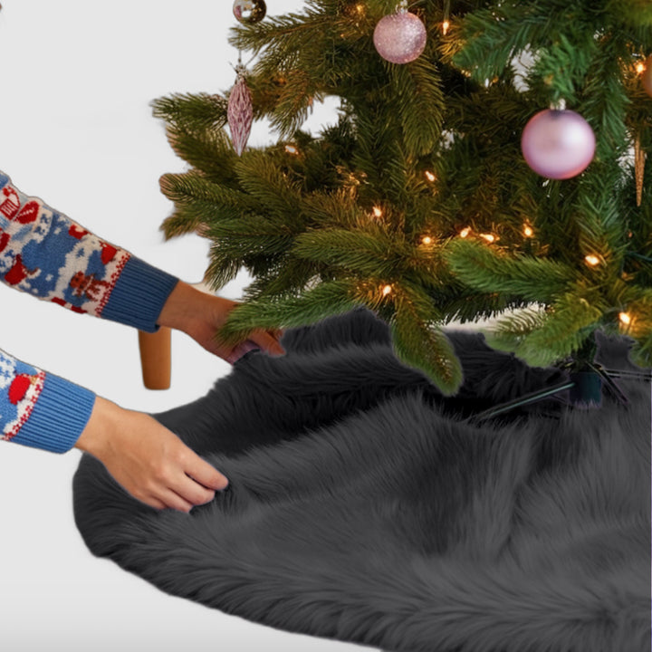 Falda de árbol de Navidad de piel sintética de primera calidad - 30 pulgadas | Decoraciones navideñas de lujo