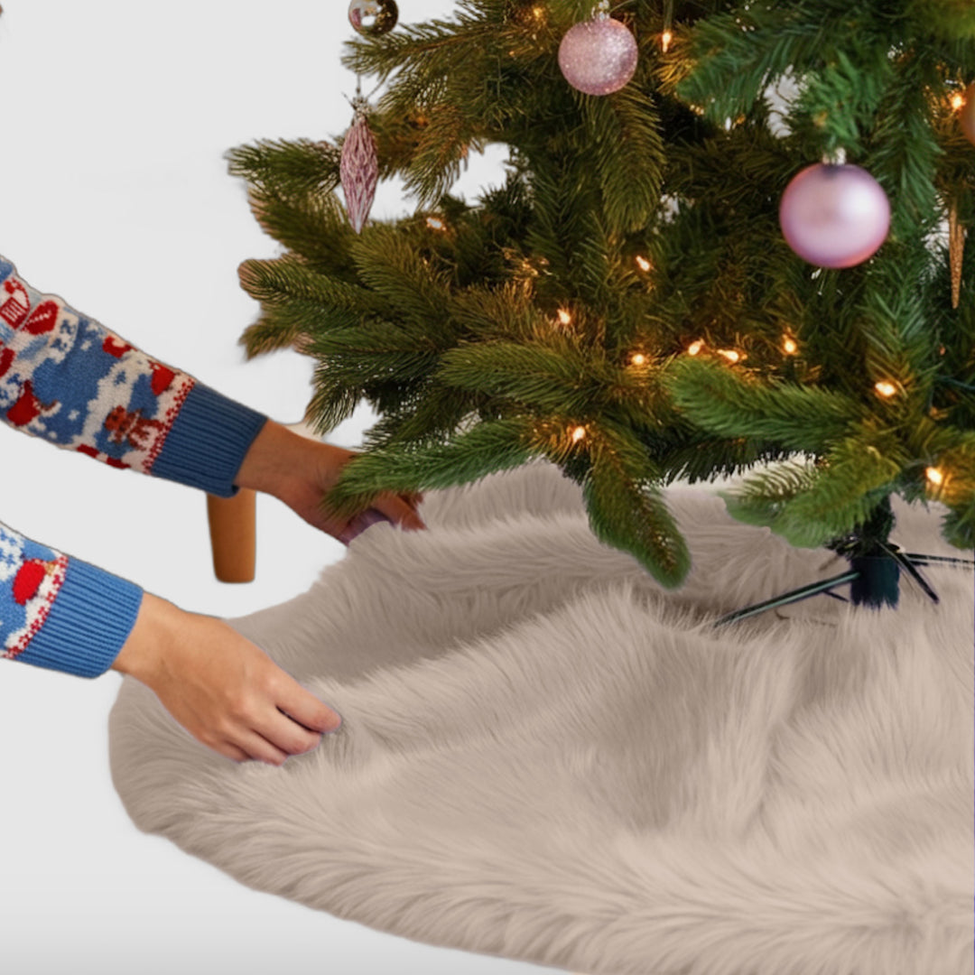 Falda de árbol de Navidad de piel sintética de primera calidad - 30 pulgadas | Decoraciones navideñas de lujo