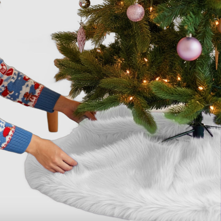 Falda de árbol de Navidad de piel sintética de primera calidad - 30 pulgadas | Decoraciones navideñas de lujo