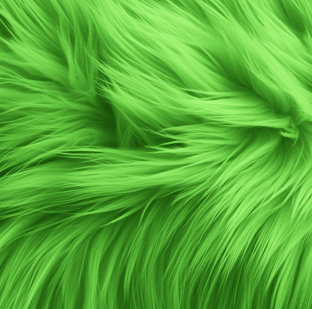 FabricLA Round Shaggy Faux Fur Fabric - 48 inches (121cm) - Circular Fluffy Area Faux Fur Use for Bedroom Carpet Play Mats for Kids Girls Princess Castle Christmas. - FabricLA.com