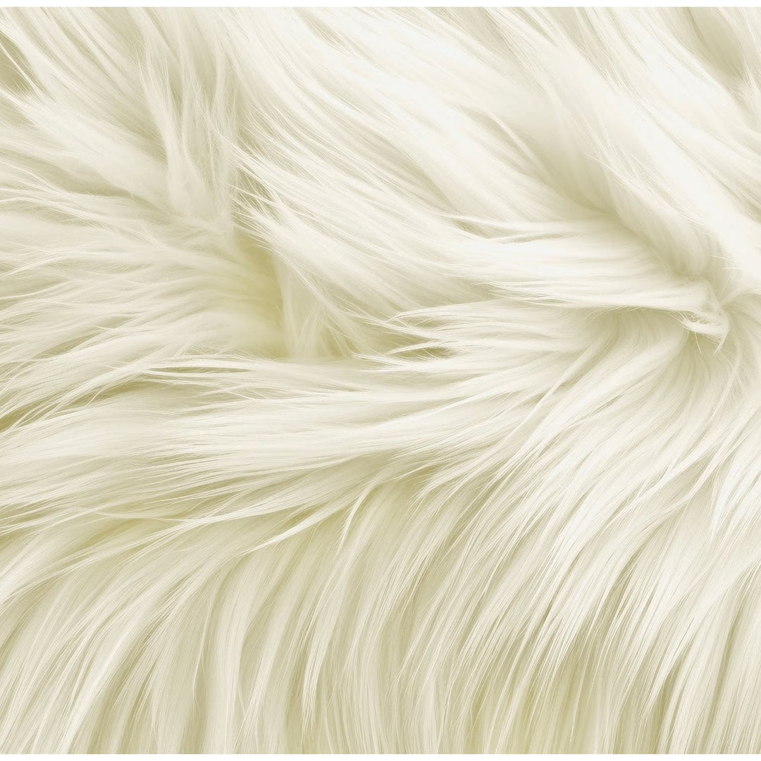 Round Shaggy Faux Fur Fabric - 40 inches Diameter - Circular Fluffy Faux Fur for Home Decor