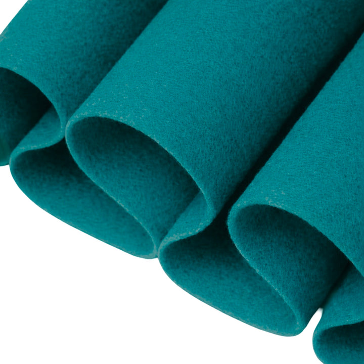 Tela de fieltro acrílico turquesa FabricLA - 160 g/yd² - 183 cm de ancho | 1,6 mm de grosor por yarda - Ideal para manualidades vibrantes y decoración con un toque vibrante