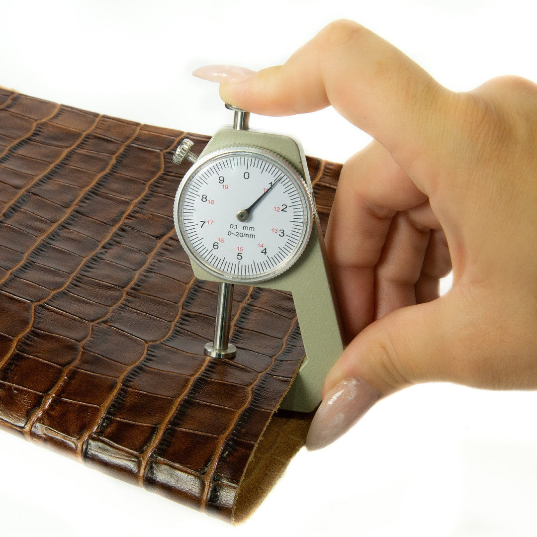 Genuine Leather Tooling and Crafting Sheets | Heavy Duty Full Grain Cowhide (0.8-1.0mm) | Tampa Lt. Brown - FabricLA.com