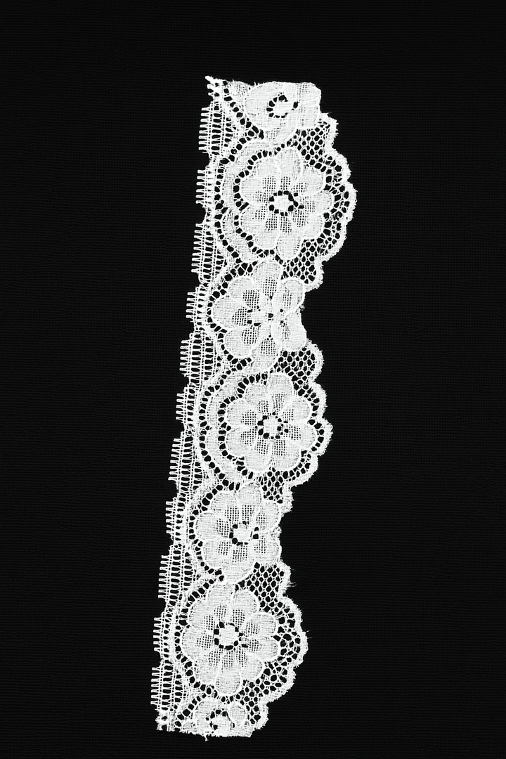 White Floral Lace Trim – 1” to 1.75” Wide Polyester Spandex Stretch Trim for Sewing, Lingerie, Dresses & DIY Crafts | FabricLA